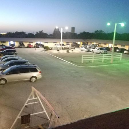 Executive Inn Сиско Экстерьер фото